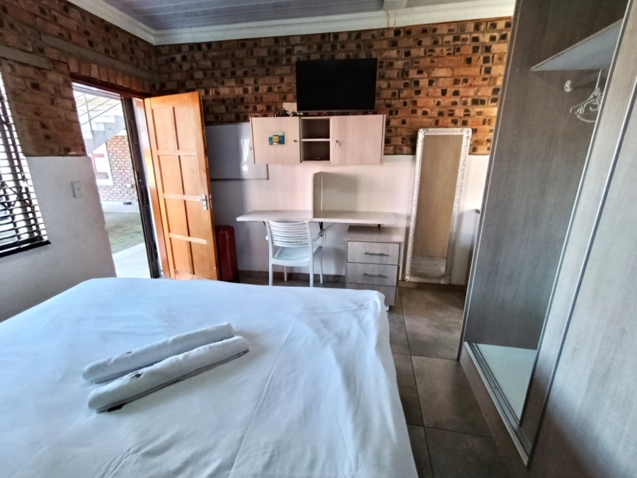 1 Bedroom Property for Sale in Lakeview Free State